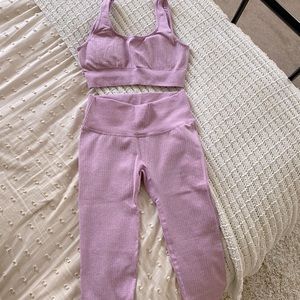 Ribbed lilac legging sports bra set
